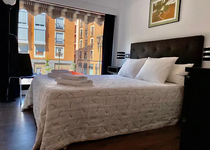 Lc Cesar Augusto Apartment